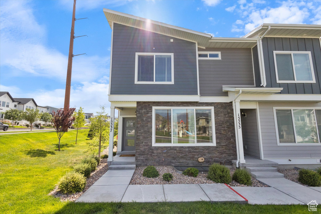 15537 S TRUMPET LN Bluffdale, UT 84065