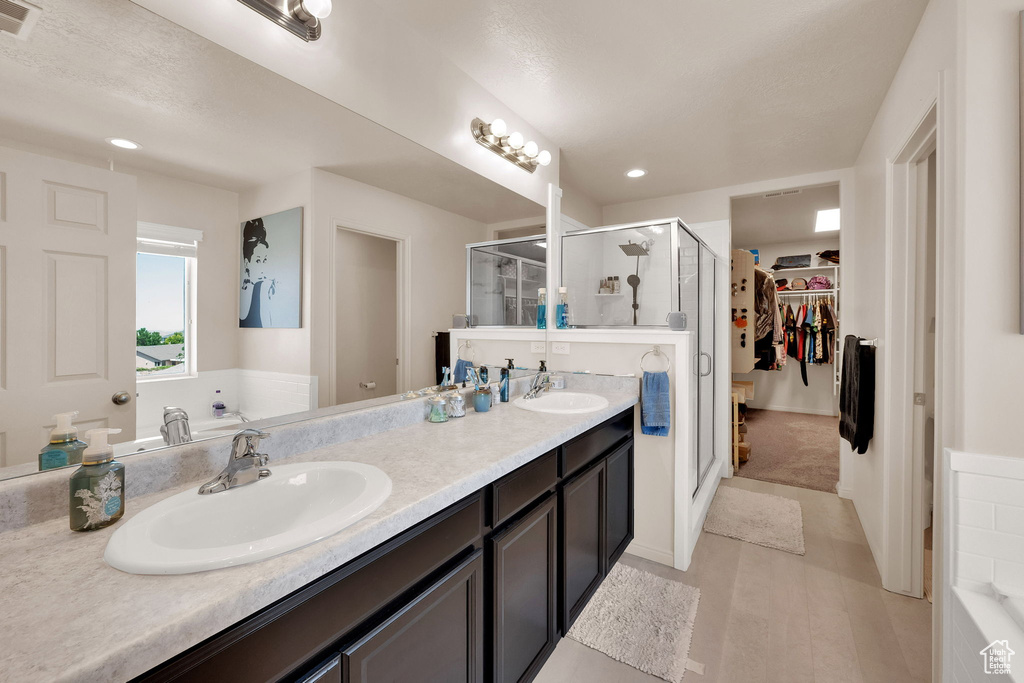 5936 W JUNIPER DR West Valley City, UT 84128