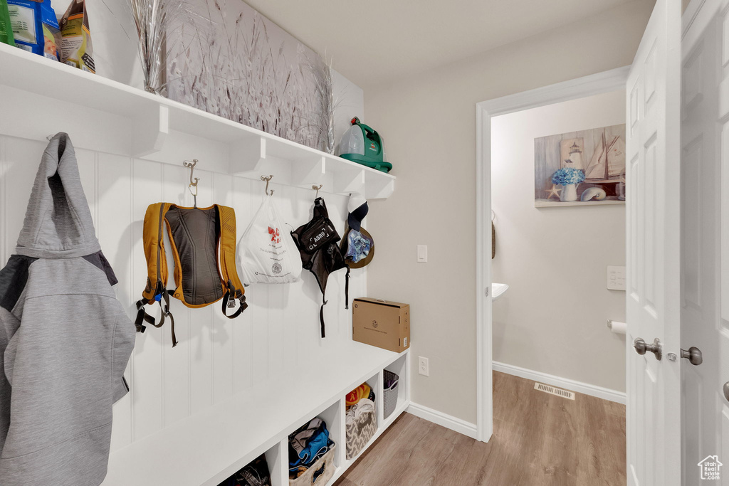 5936 W JUNIPER DR West Valley City, UT 84128