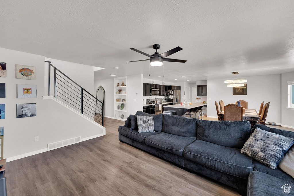 5936 W JUNIPER DR West Valley City, UT 84128