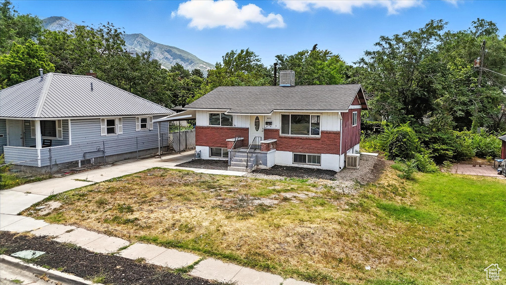 1025 E RUSHTON ST Ogden, UT 84401