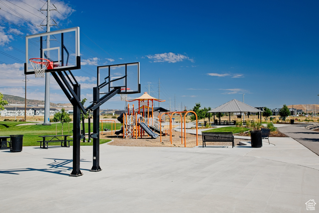 1749 N 3680 W Lehi, UT 84043