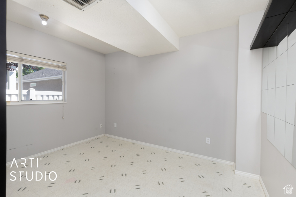 561 E THATCHER WAY Midvale, UT 84047
