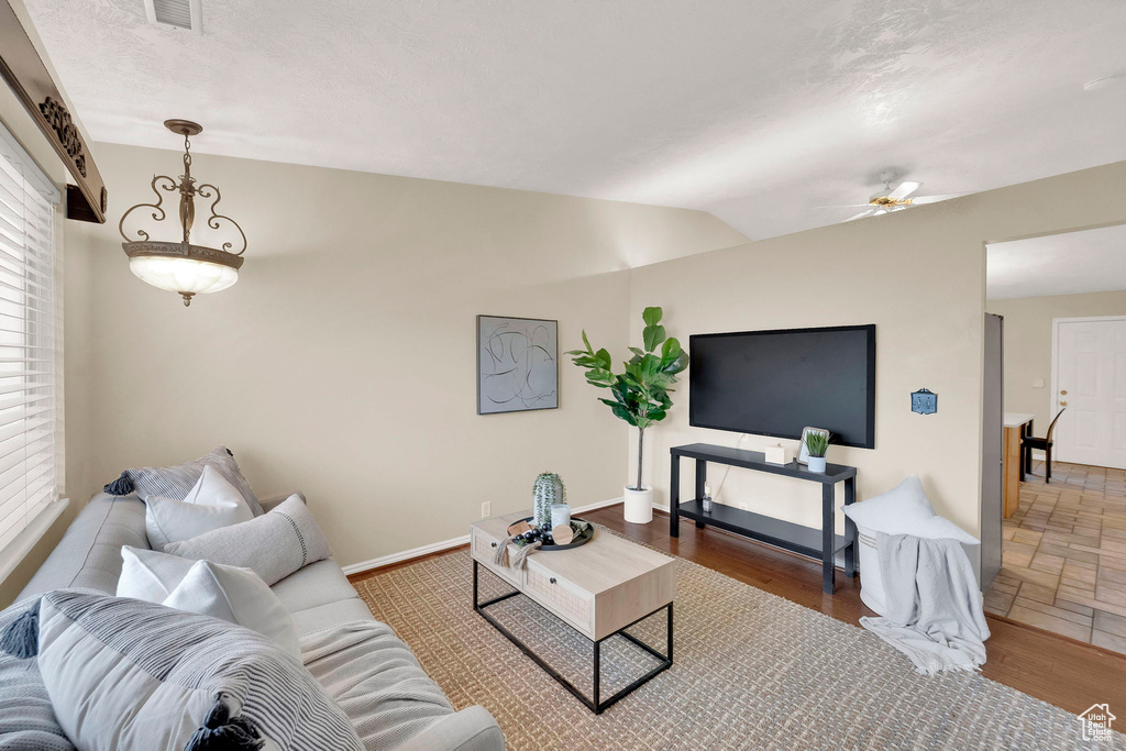 3227 S 1565 W #9B West Valley City, UT 84119