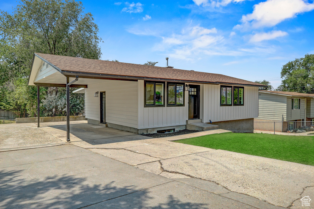 9420 S STREATHAM RD Sandy, UT 84070