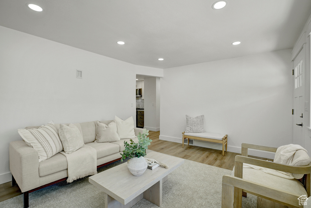 9420 S STREATHAM RD Sandy, UT 84070