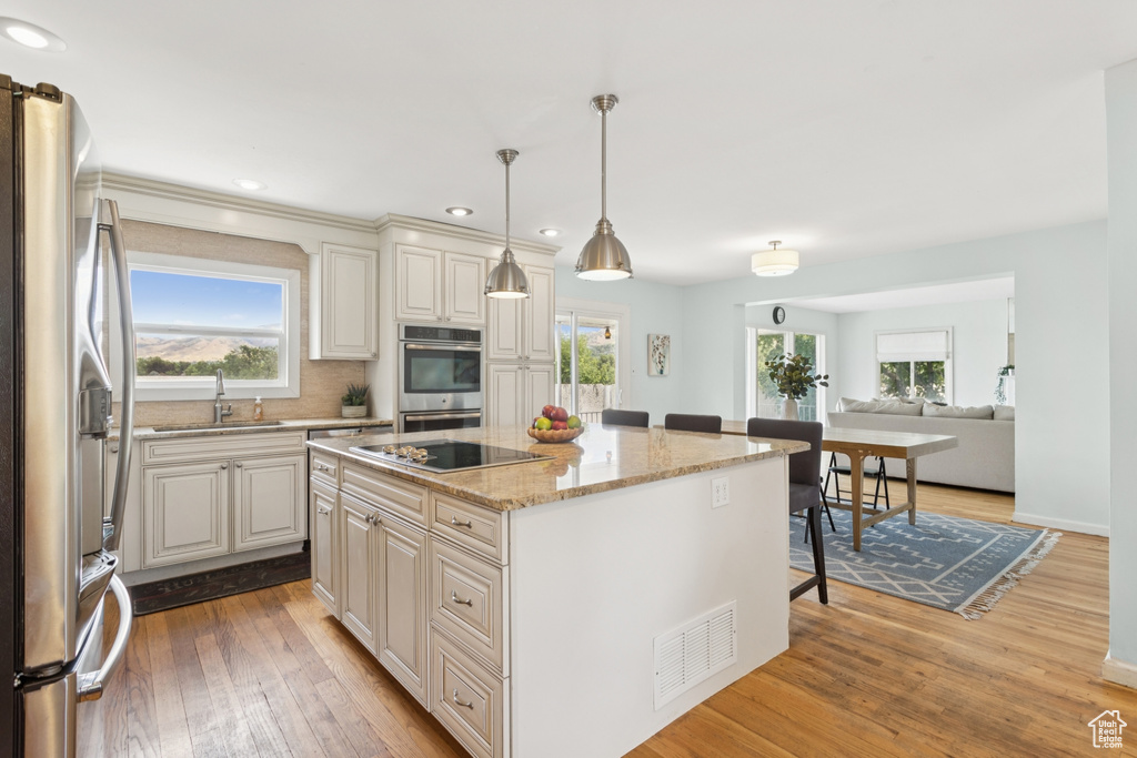 1925 E HILLCREST AVE Salt Lake City, UT 84106