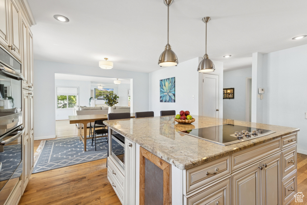 1925 E HILLCREST AVE Salt Lake City, UT 84106