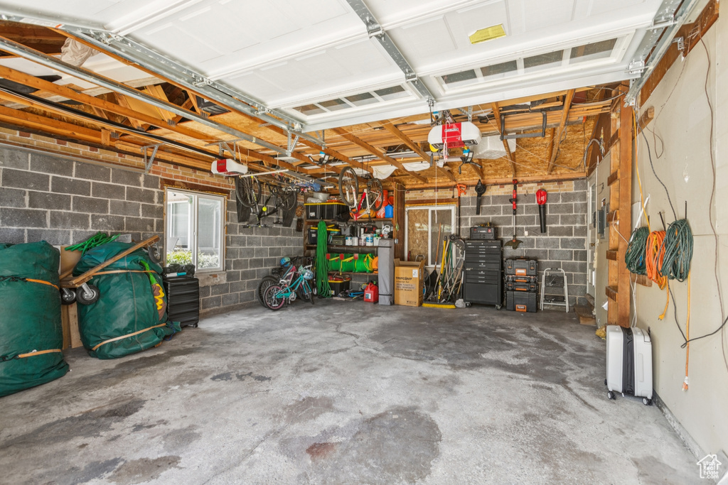 1925 E HILLCREST AVE Salt Lake City, UT 84106