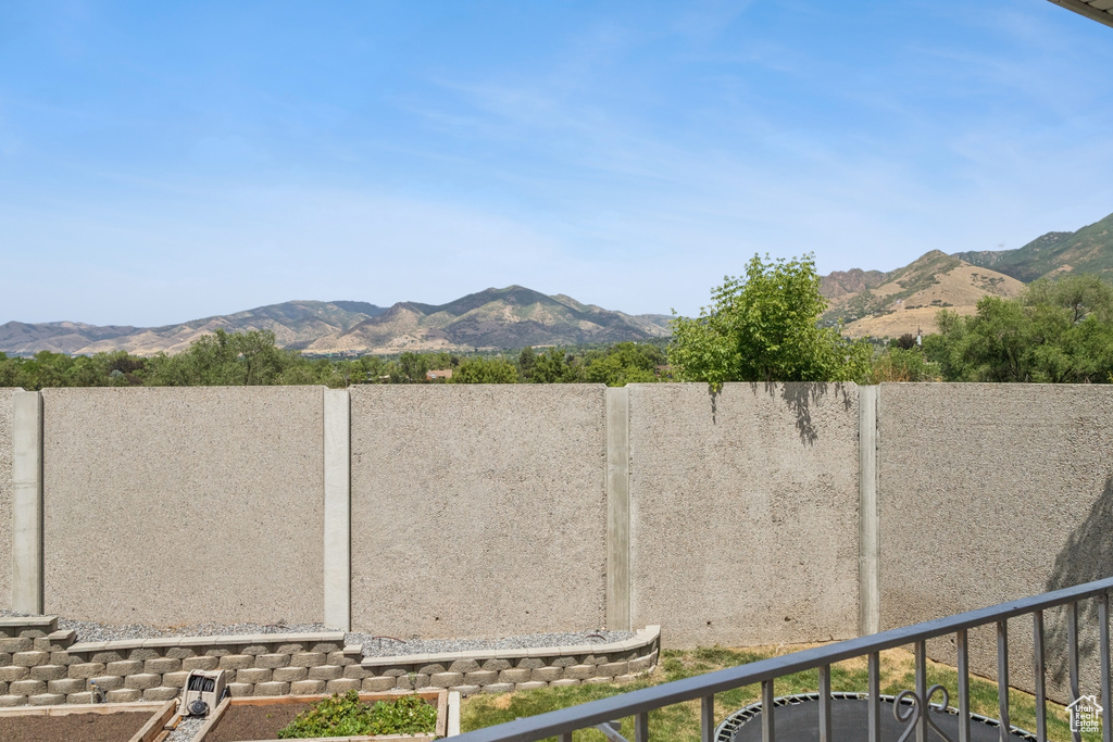 1925 E HILLCREST AVE Salt Lake City, UT 84106