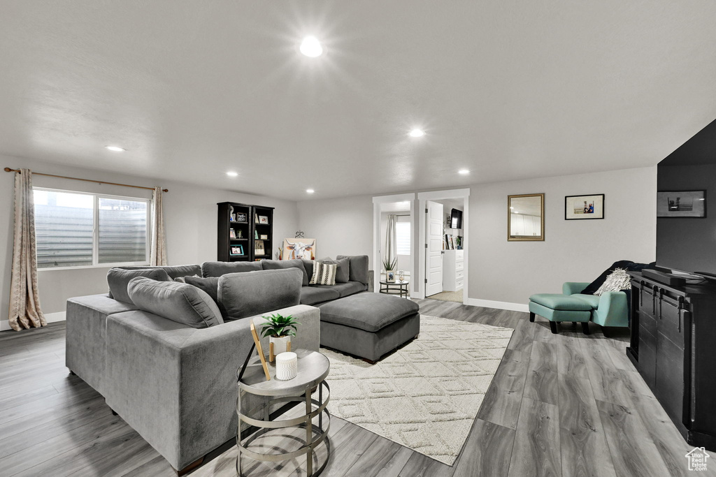 643 BOWMAN WAY South Weber, UT 84405