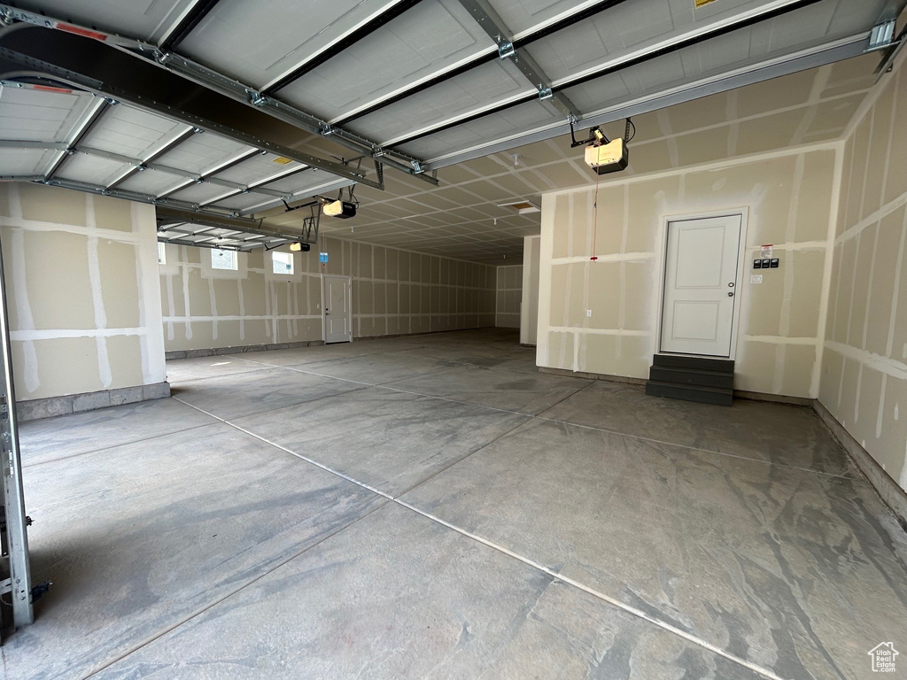 Photo 2 for MLS #2101049 at 1048 S 3440 East #121