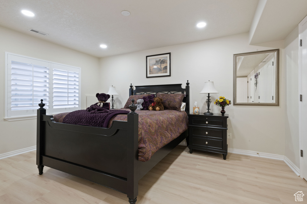 1597 W CRYSTAL VIEW WAY South Jordan, UT 84095