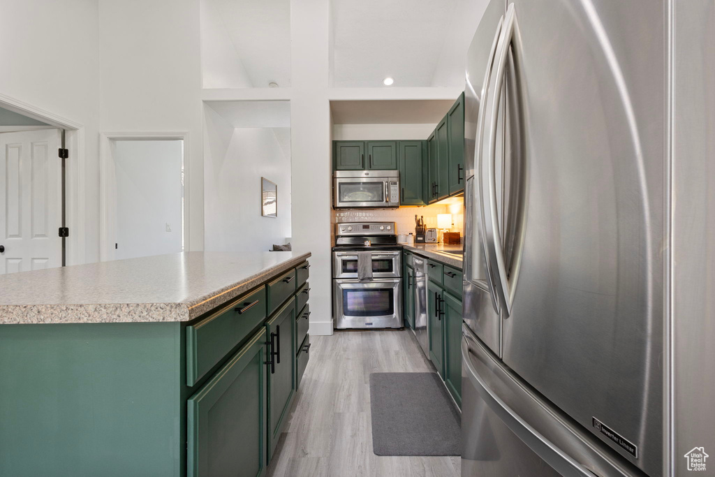 204 W LYMAN LN Bountiful, UT 84010