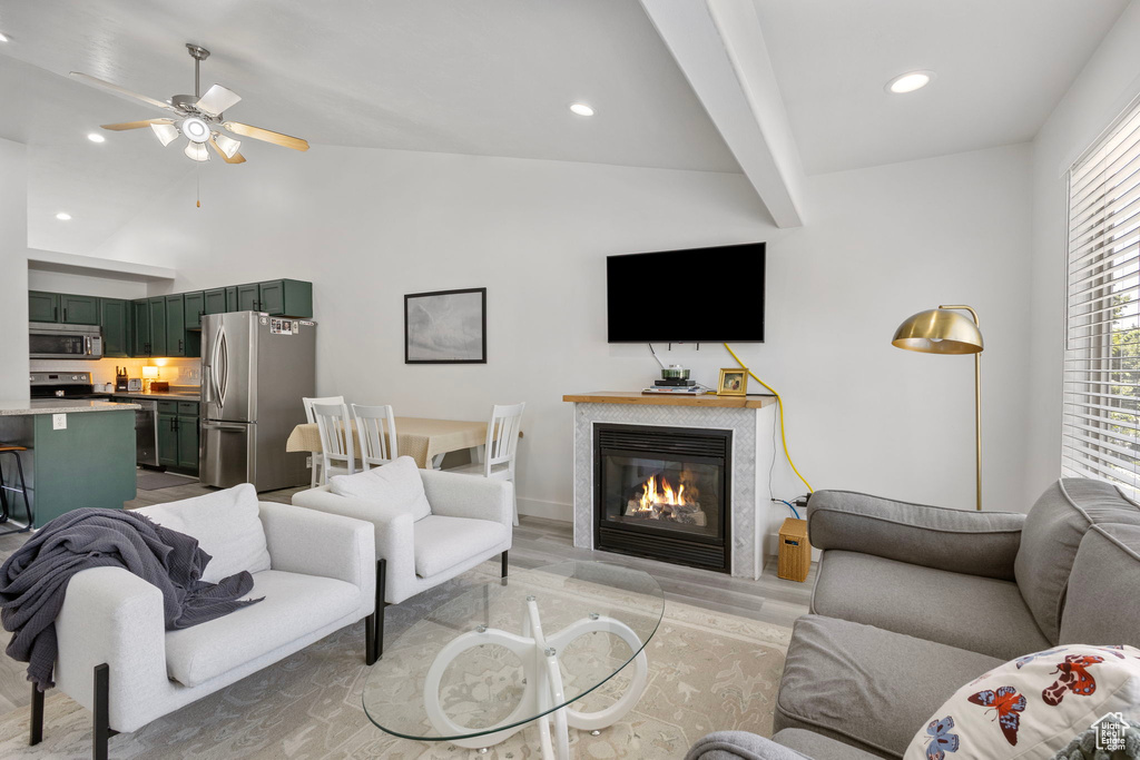 204 W LYMAN LN Bountiful, UT 84010
