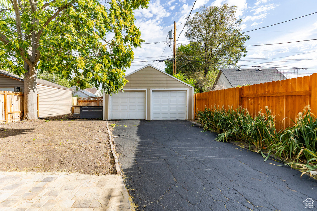 369 E RAMONA Salt Lake City, UT 84115