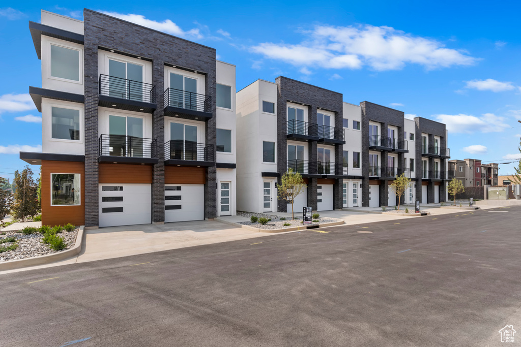 34 W 400 S Bountiful, UT 84010