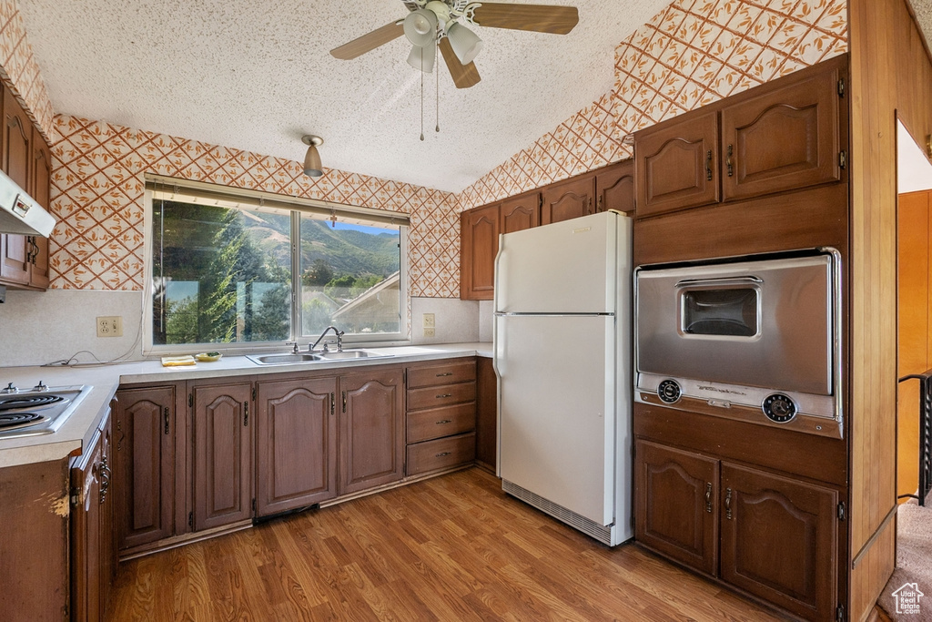 3315 E LARCHMONT DR Salt Lake City, UT 84109