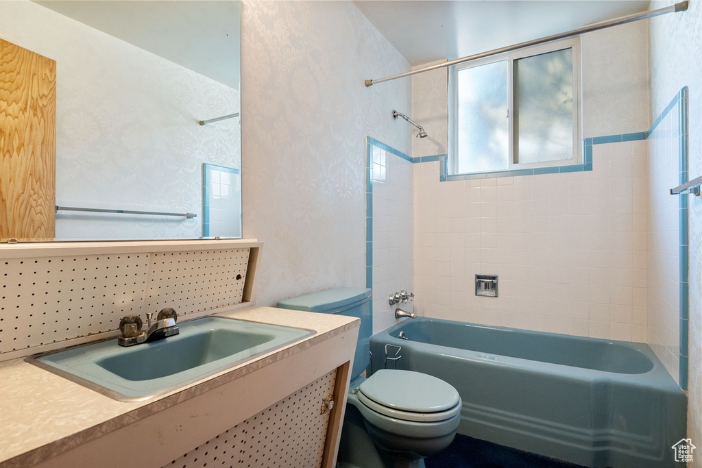 3315 E LARCHMONT DR Salt Lake City, UT 84109