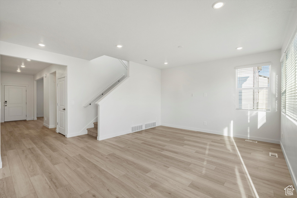 Photo 11 for MLS #2101086 at 3139 W 3450 South #170