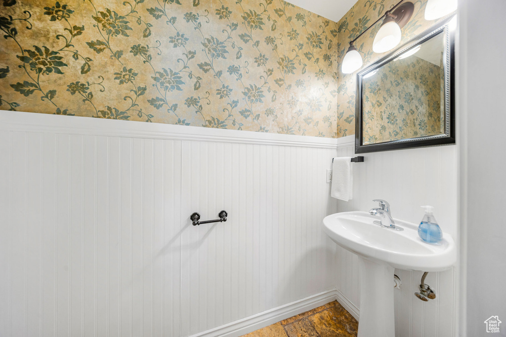 Photo 32 for MLS #2101088 at 1707 W Shivwits Dr