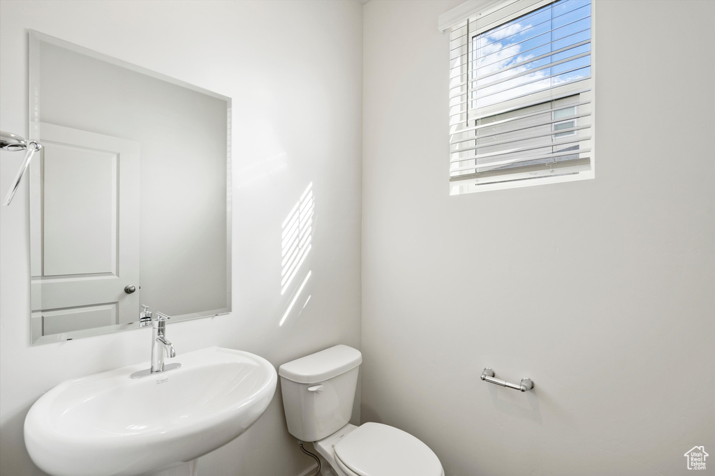 Photo 10 for MLS #2101092 at 448 W 600 North #34