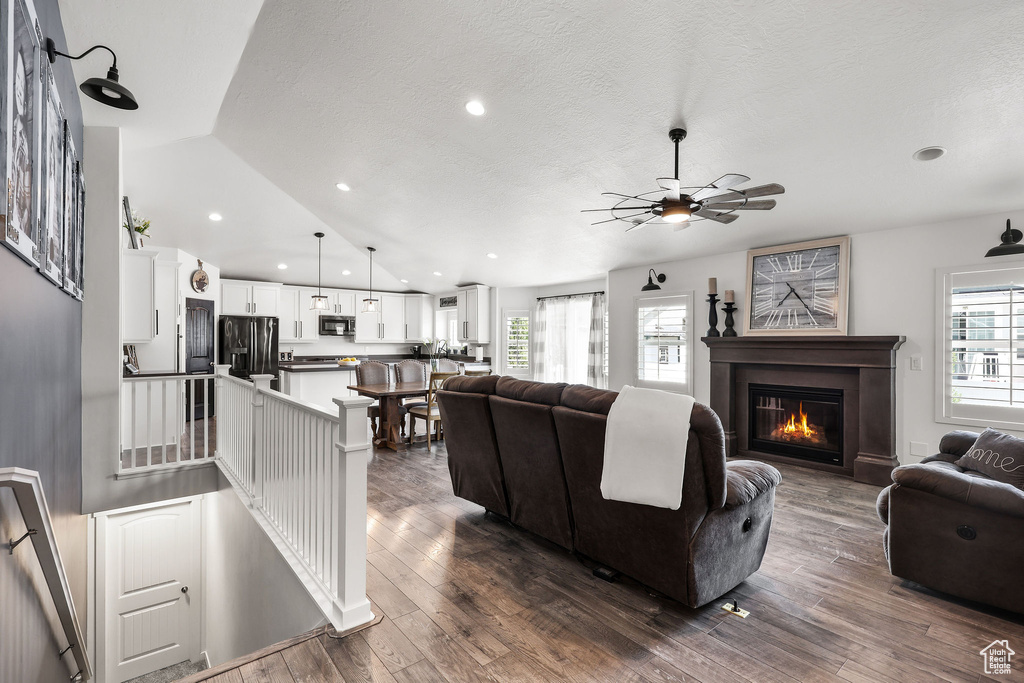 8339 S ALLISON BEND DR West Jordan, UT 84081