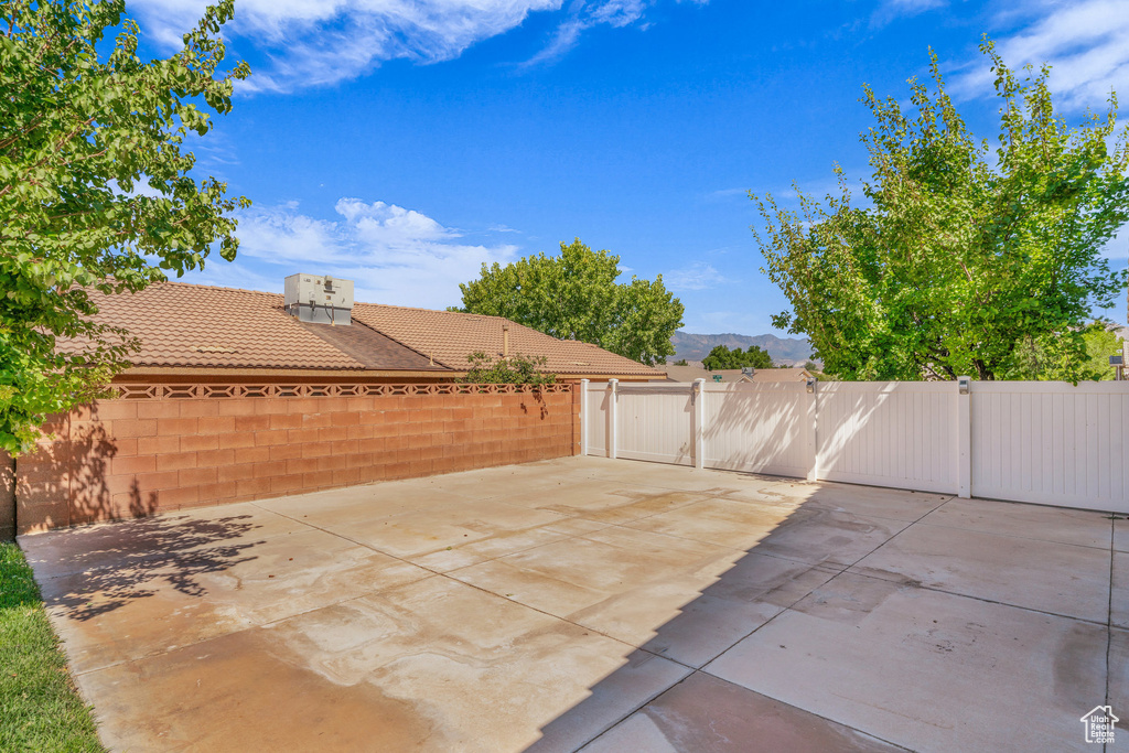 180 E 615 N La Verkin, UT 84745