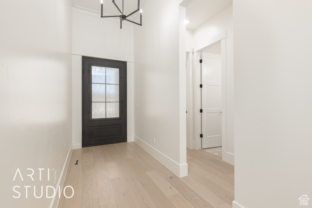 Photo 5 for MLS #2101102 at 2979 E Alderann St