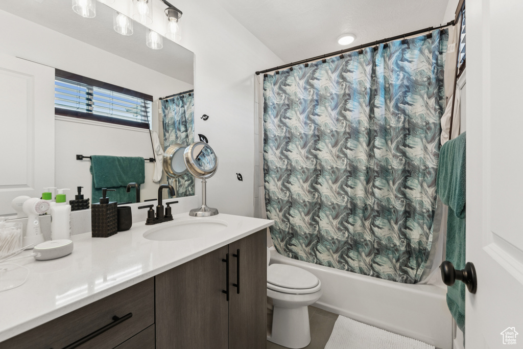 1694 W 2975 S #D Syracuse, UT 84075