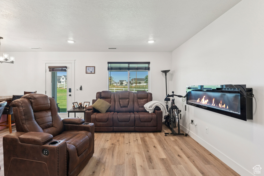 1694 W 2975 S #D Syracuse, UT 84075