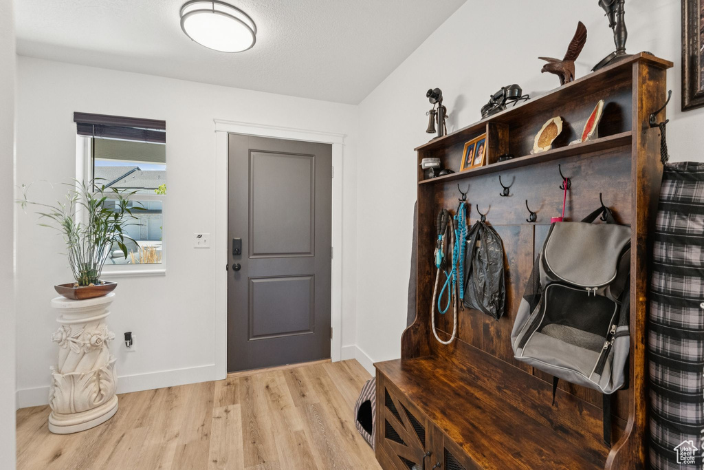 1694 W 2975 S #D Syracuse, UT 84075