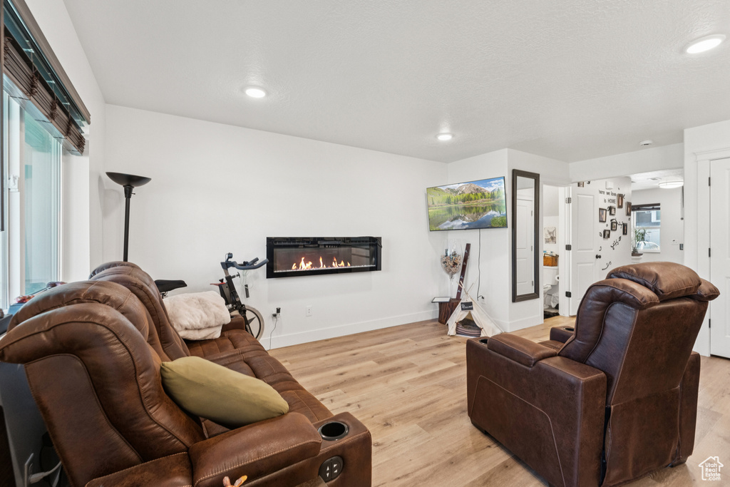1694 W 2975 S #D Syracuse, UT 84075