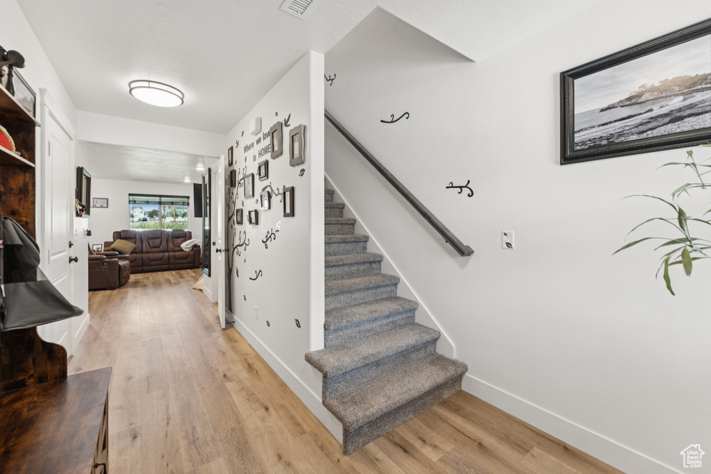 1694 W 2975 S #D Syracuse, UT 84075
