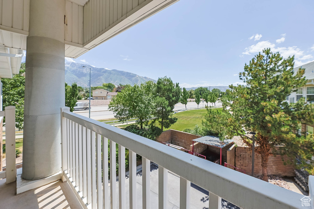 11025 S GRAPEVINE CV #B205 Sandy, UT 84070