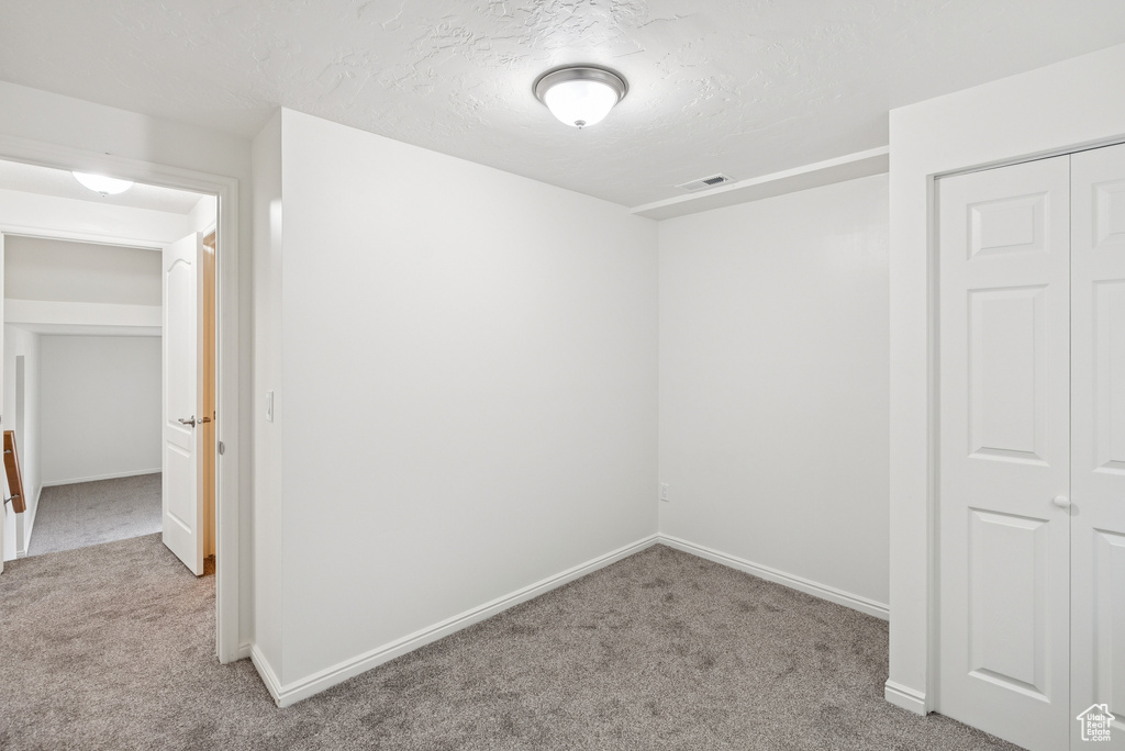 6943 S CLERNATES DR West Jordan, UT 84081