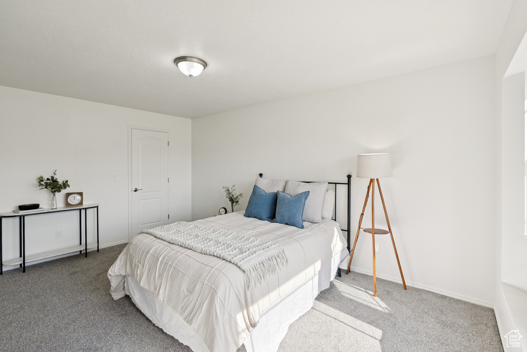 6943 S CLERNATES DR West Jordan, UT 84081