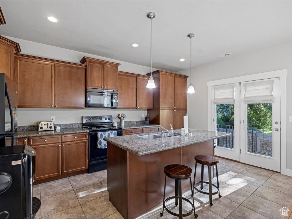 7944 S FARM HOUSE LN Midvale, UT 84047