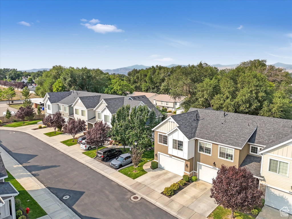 7944 S FARM HOUSE LN Midvale, UT 84047