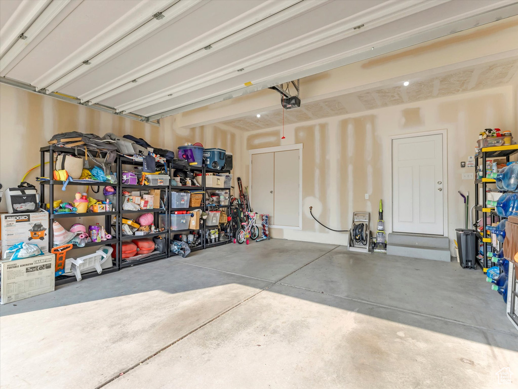 7944 S FARM HOUSE LN Midvale, UT 84047