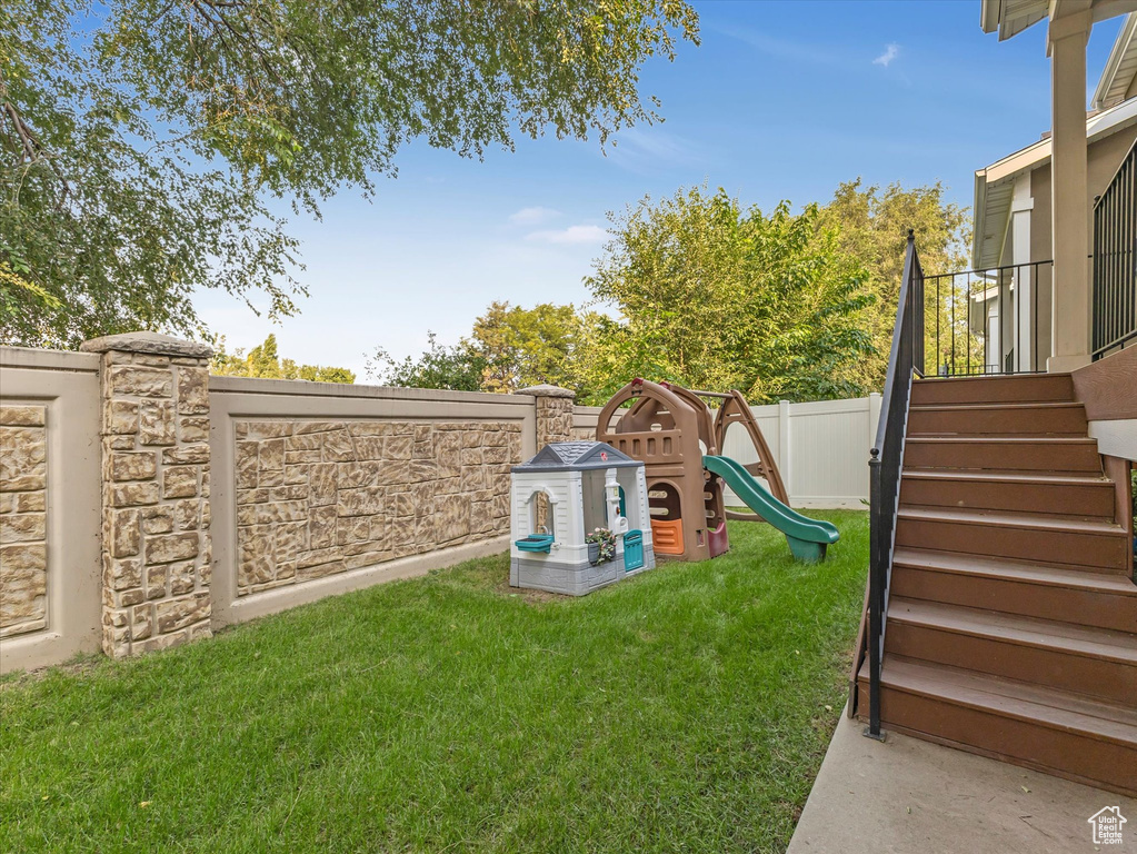 7944 S FARM HOUSE LN Midvale, UT 84047