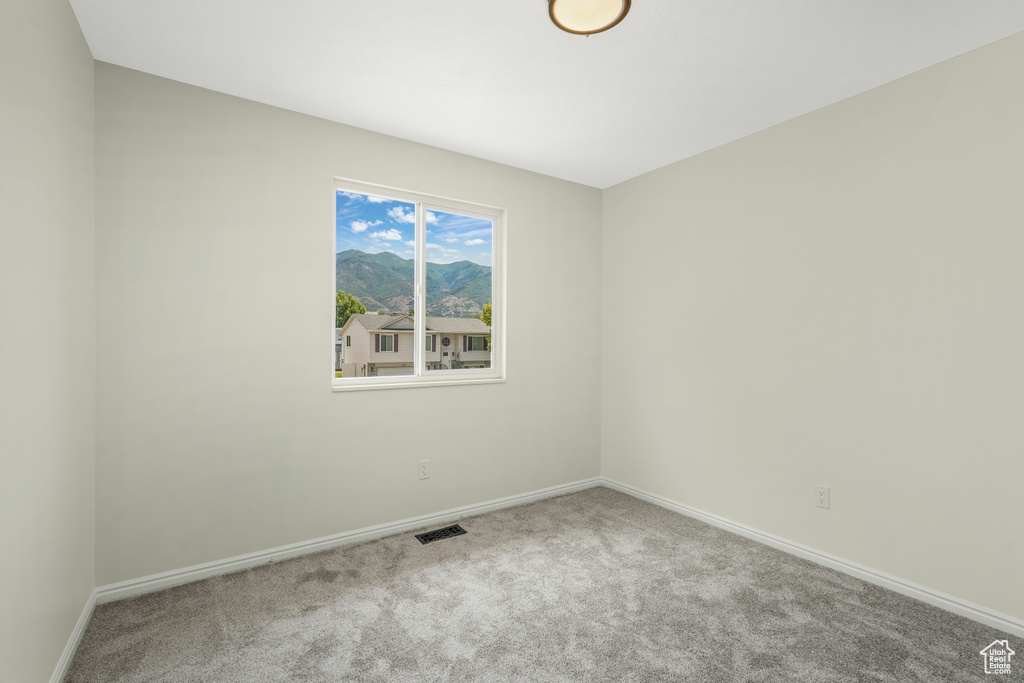 382 S 925 E Layton, UT 84041