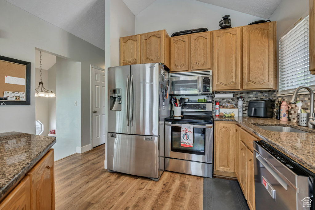 761 E ALTARA DR Sandy, UT 84094