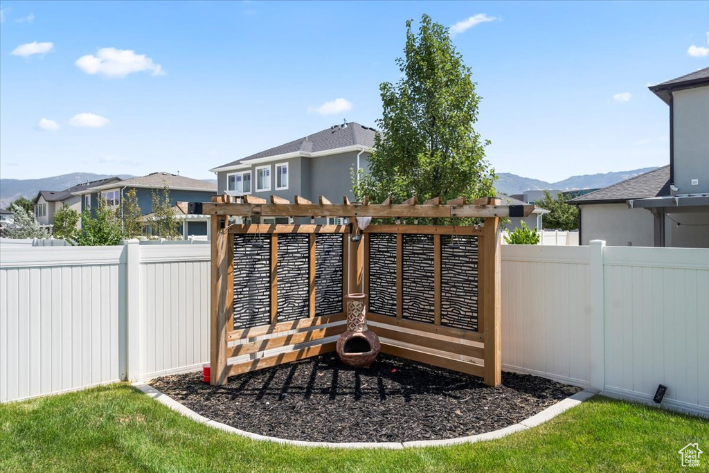 1993 S 2050 W Woods Cross, UT 84087