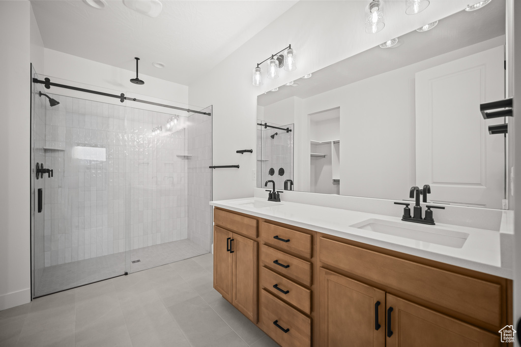 Photo 7 for MLS #2101175 at 2663 W Venice Ln #15