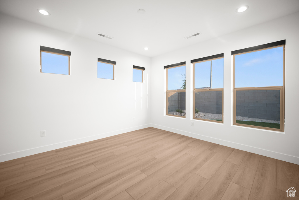 Photo 10 for MLS #2101175 at 2663 W Venice Ln #15