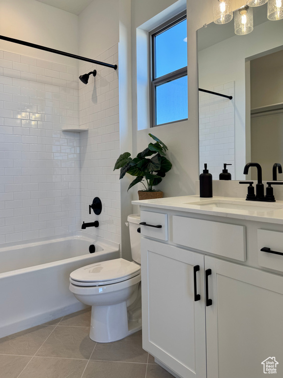 Photo 13 for MLS #2101175 at 2663 W Venice Ln #15