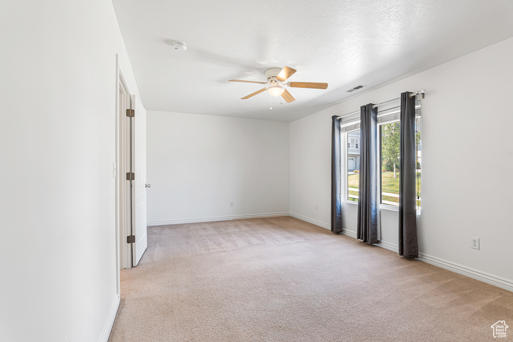 6694 S BALFOUR LN Murray, UT 84123