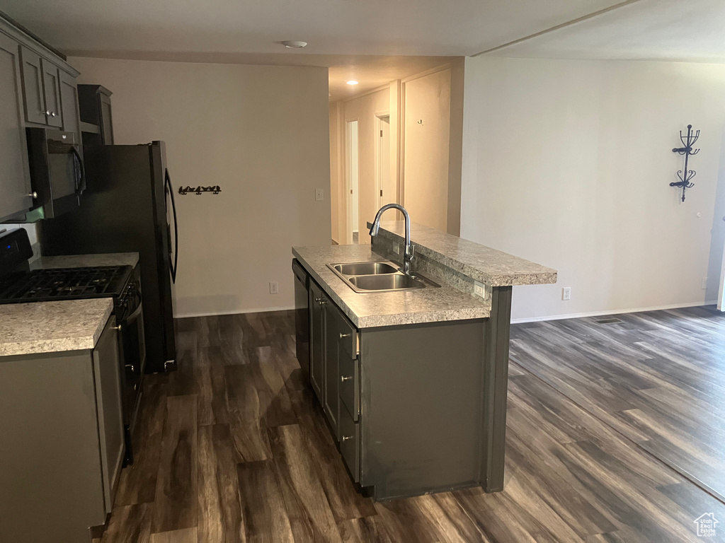 Photo 4 for MLS #2101200 at 975 E 6600 South #89