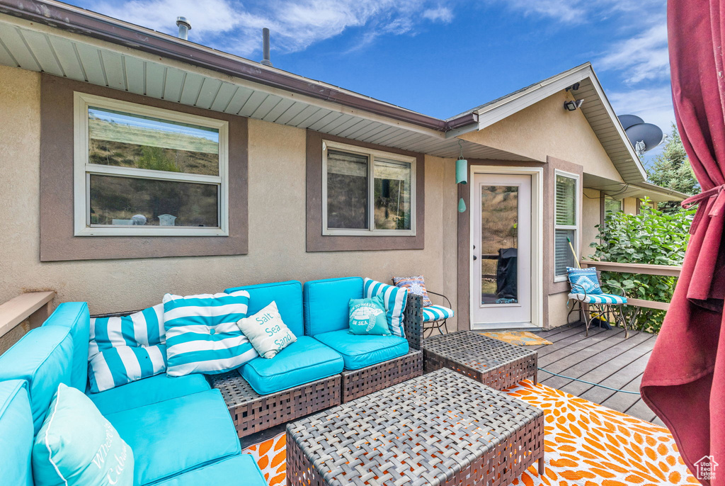 878 S WEST HOYTSVILLE RD Hoytsville, UT 84017